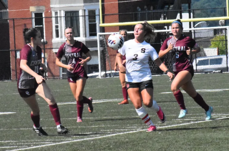 Wheeling Central Girls Rally Past Steubenville In Soccer